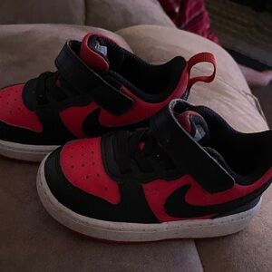 Nike Kids Black and Red Sneakers